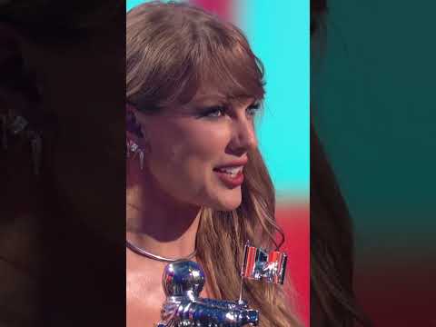 Taylor Swift shouts out boyfriend Travis Kelce during her Video of the Year acceptance speech #VMAs